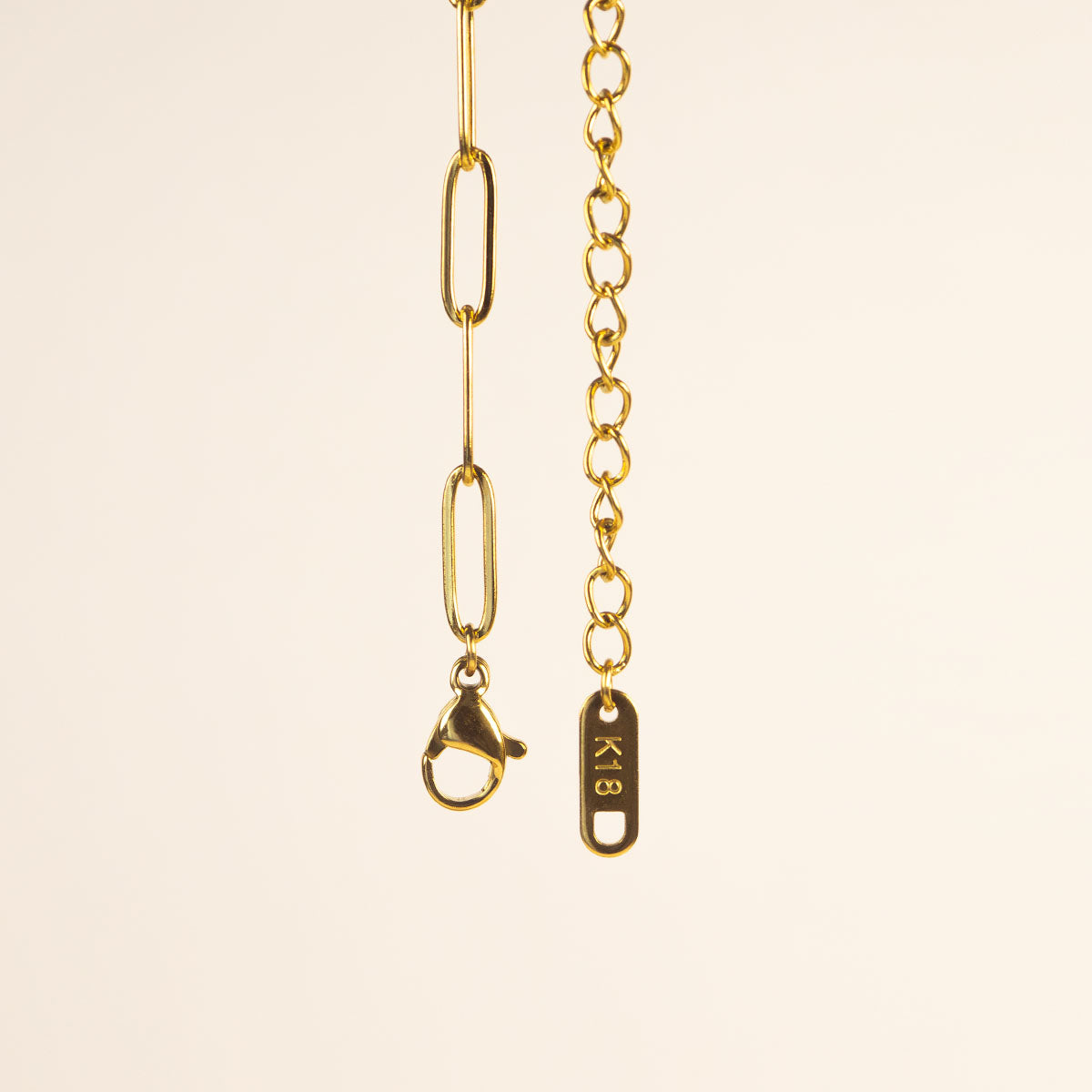 Ada Paperclip Pendant Necklace