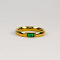 Anello Juno con baguette verde smeraldo