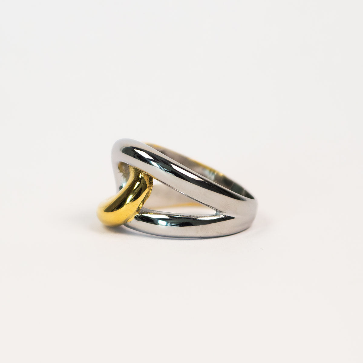 Kira ineinandergreifender Ring