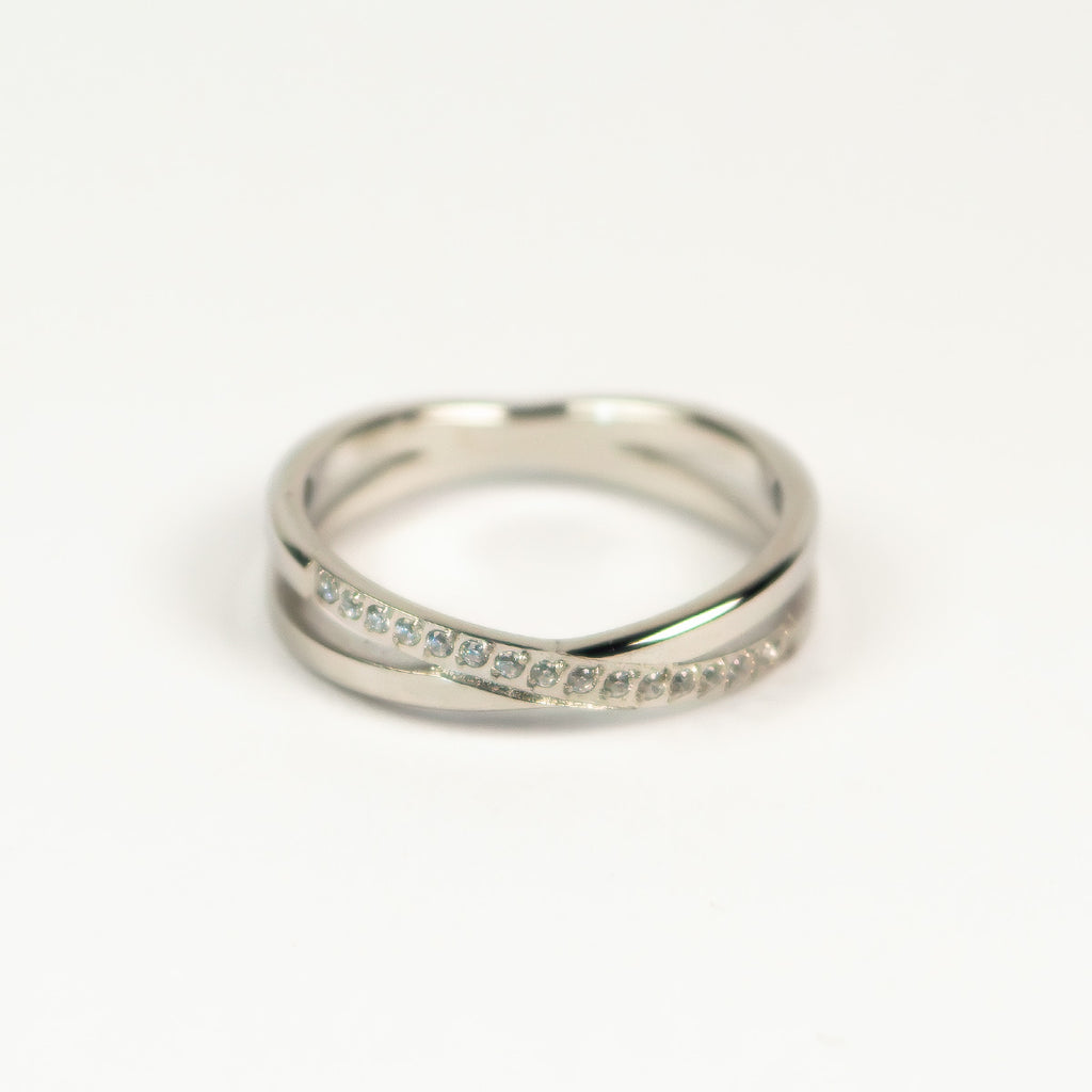 Mette Zircon Cross Ring