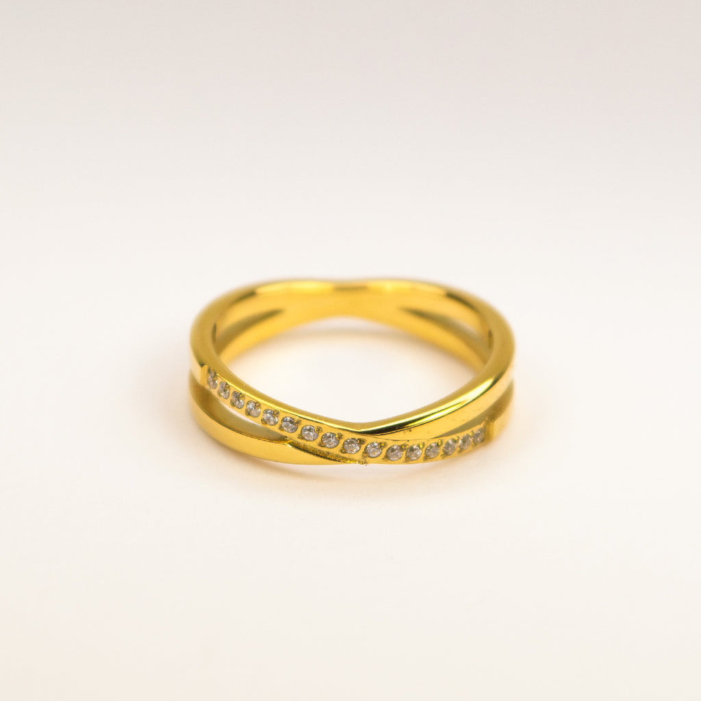 Mette Zircon Cross Ring