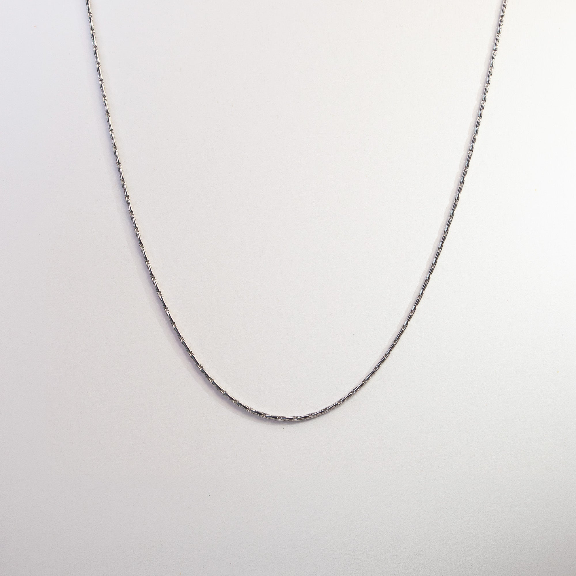Sole Snake Chain Necklace