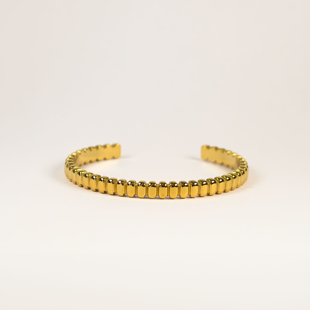 Vela Ribbed Cuff Bracelet