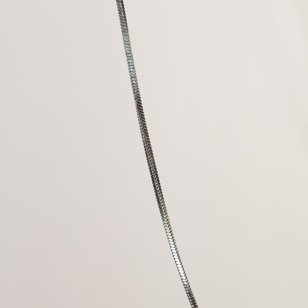 Lune Snake Chain Necklace