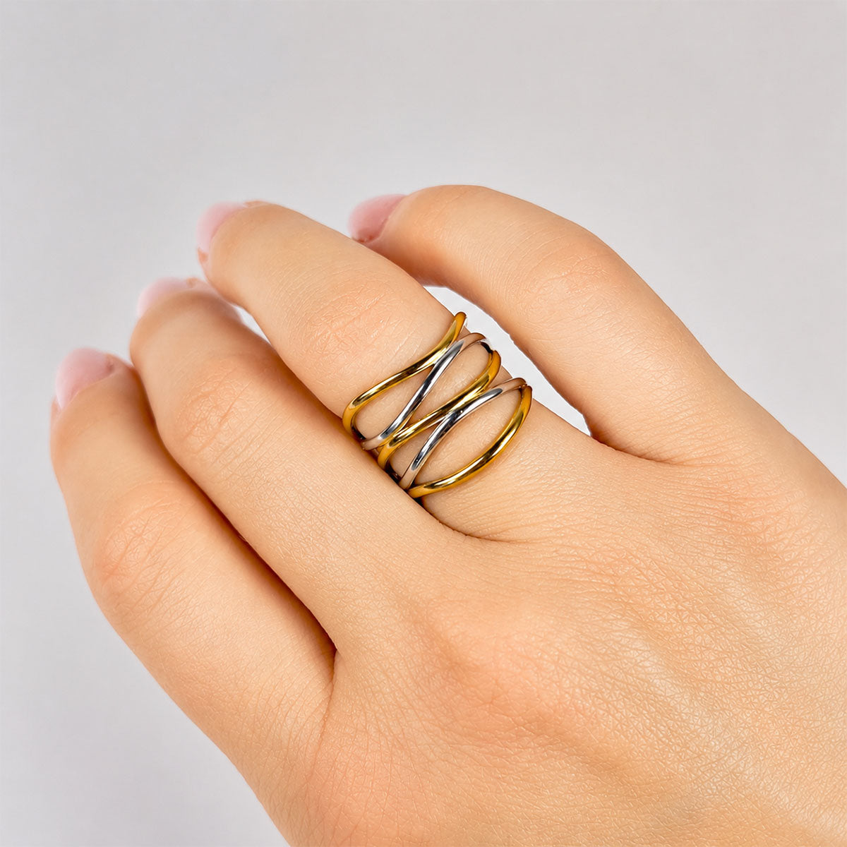 Anillo abierto a capas Naya