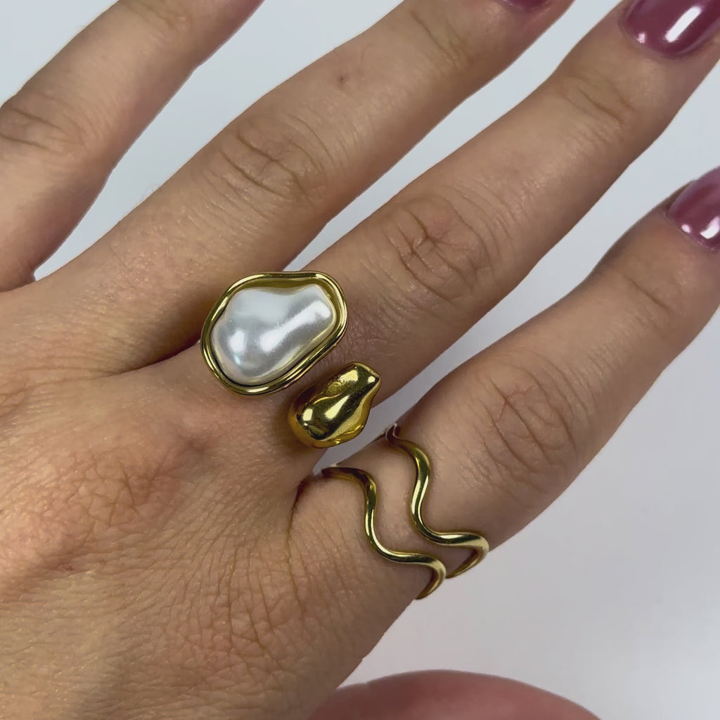 Eira Pearl Ring