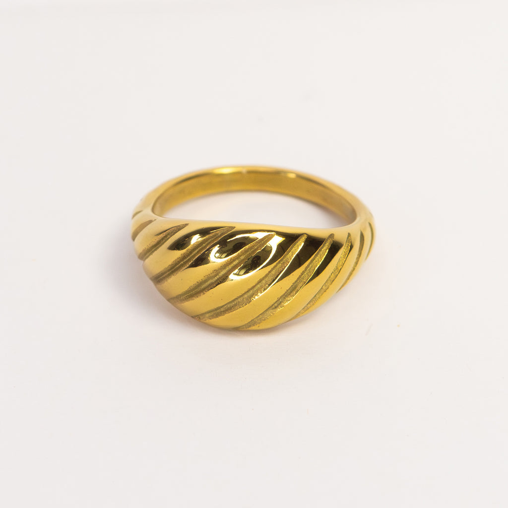 Camille Sculptural Dome Ring gold ridged detail close-up — Tamola Jewellery